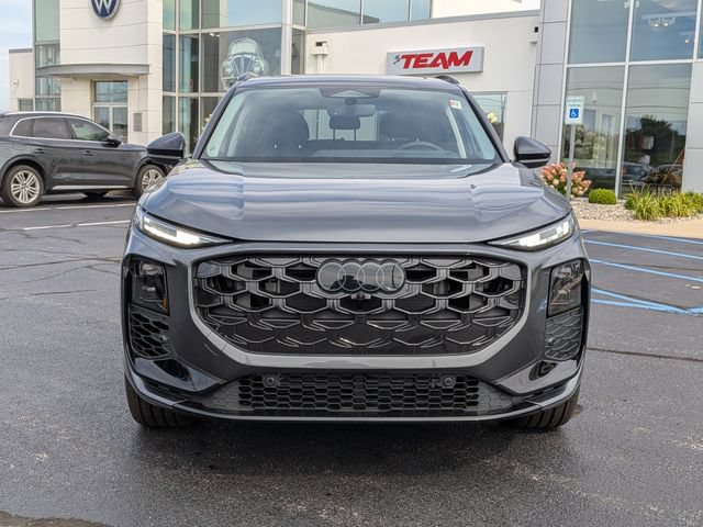 New 2026 Audi Q3 quattro 2.0T AWD/4WD image 2