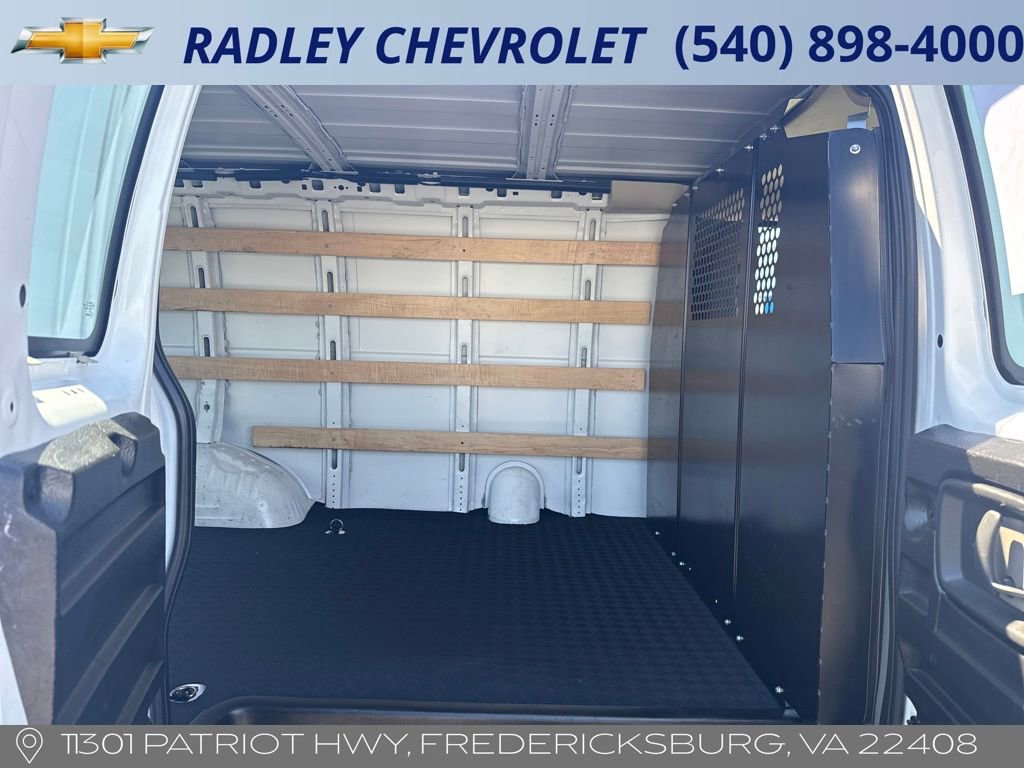 Used 2023 GMC Savana 2500 w/ Driver Convenience Package image 6