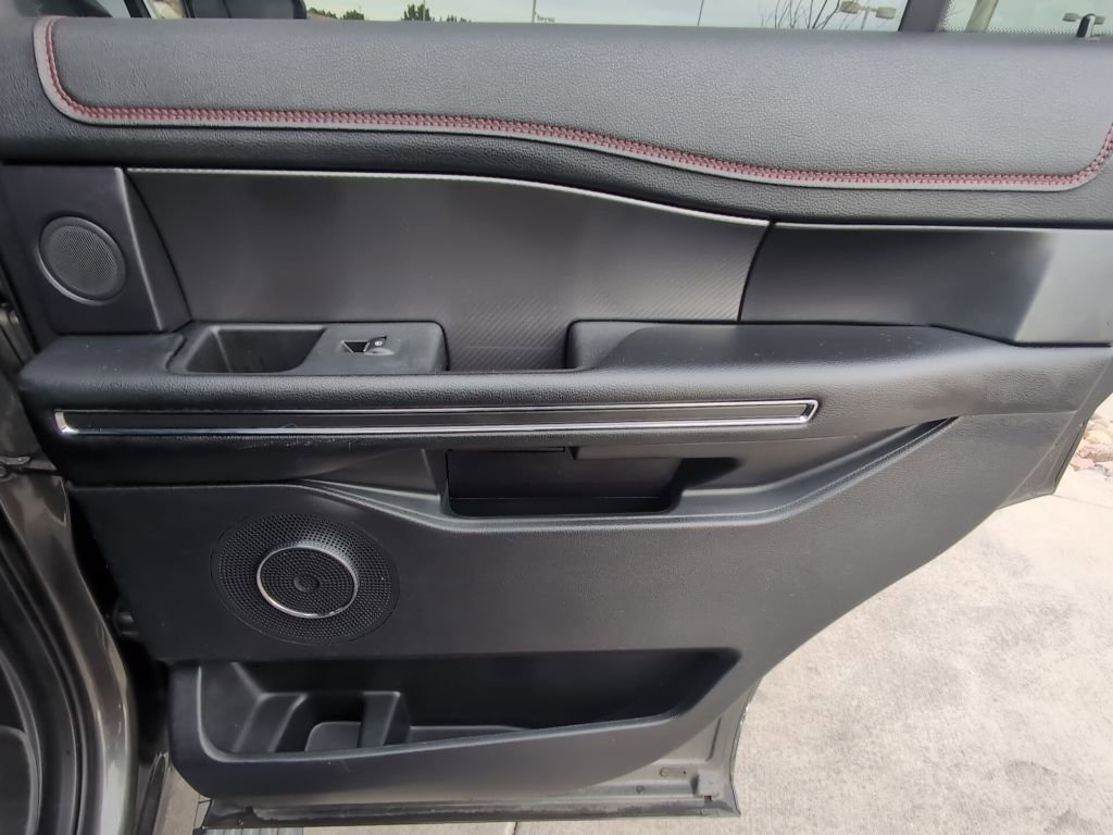 Used 2019 Ford Expedition Limited w/ Equipment Group 303A image 31