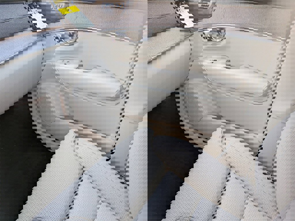 New 2026 Volvo XC90 B6 Ultra w/ Protection Package Premier image 6