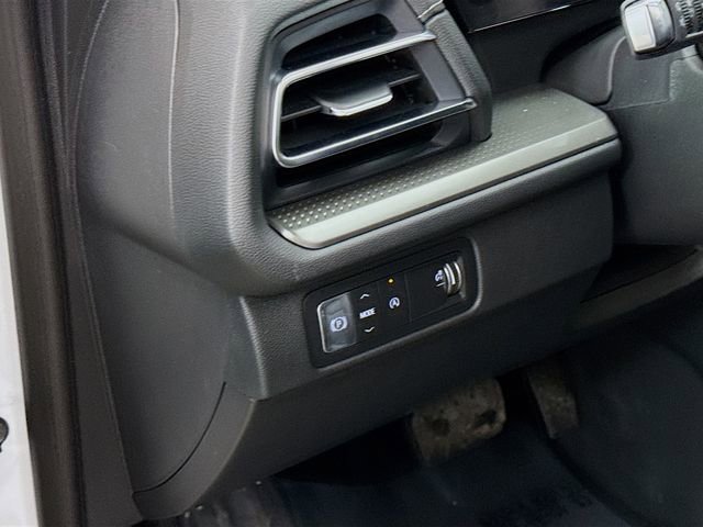 New 2026 Chevrolet Traverse LT w/ Enhanced Driving Package image 12