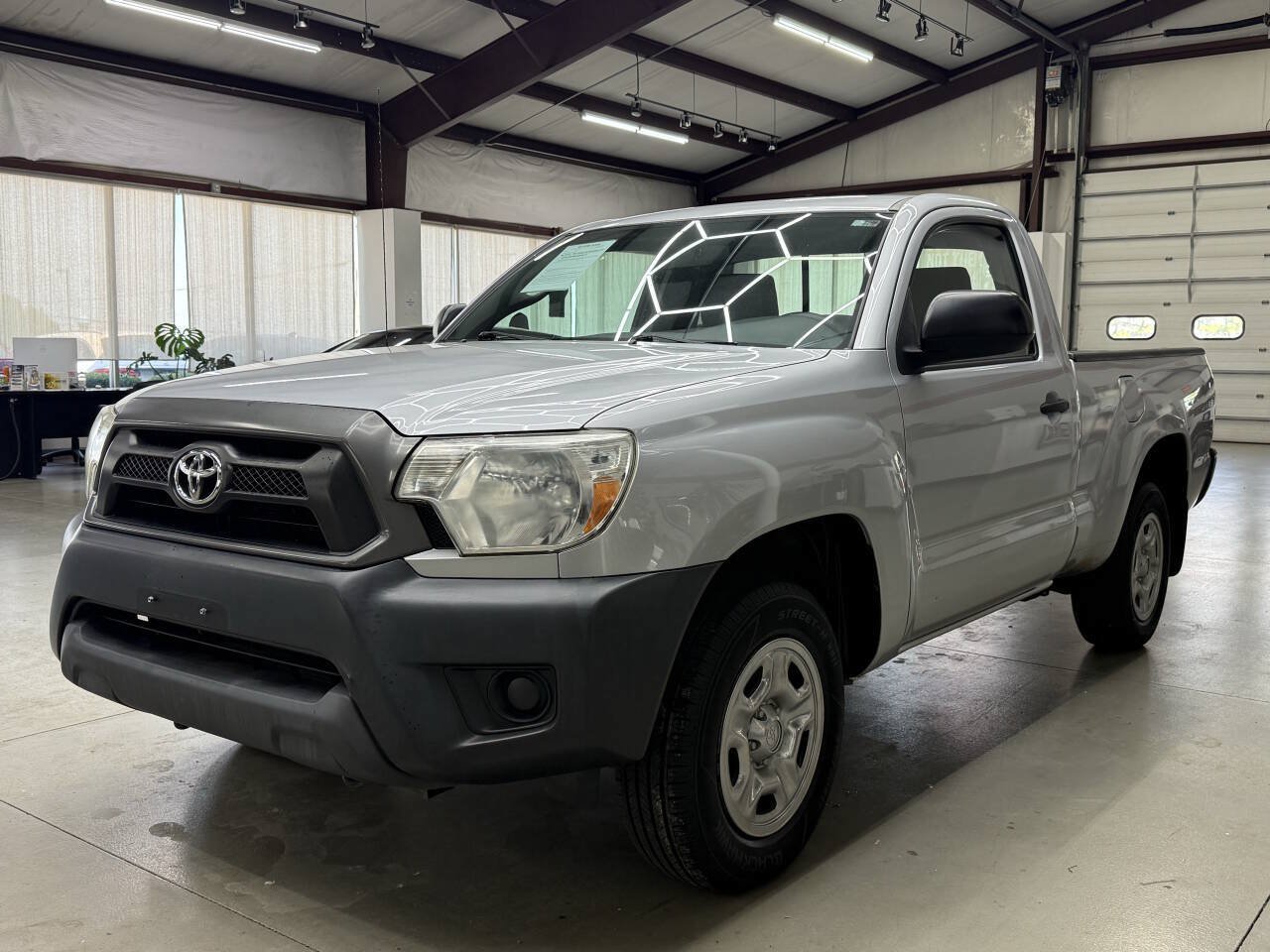 Used 2012 Toyota Tacoma 2WD Regular Cab image 5