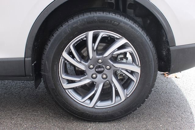 Used 2024 Lincoln Corsair Premiere image 36