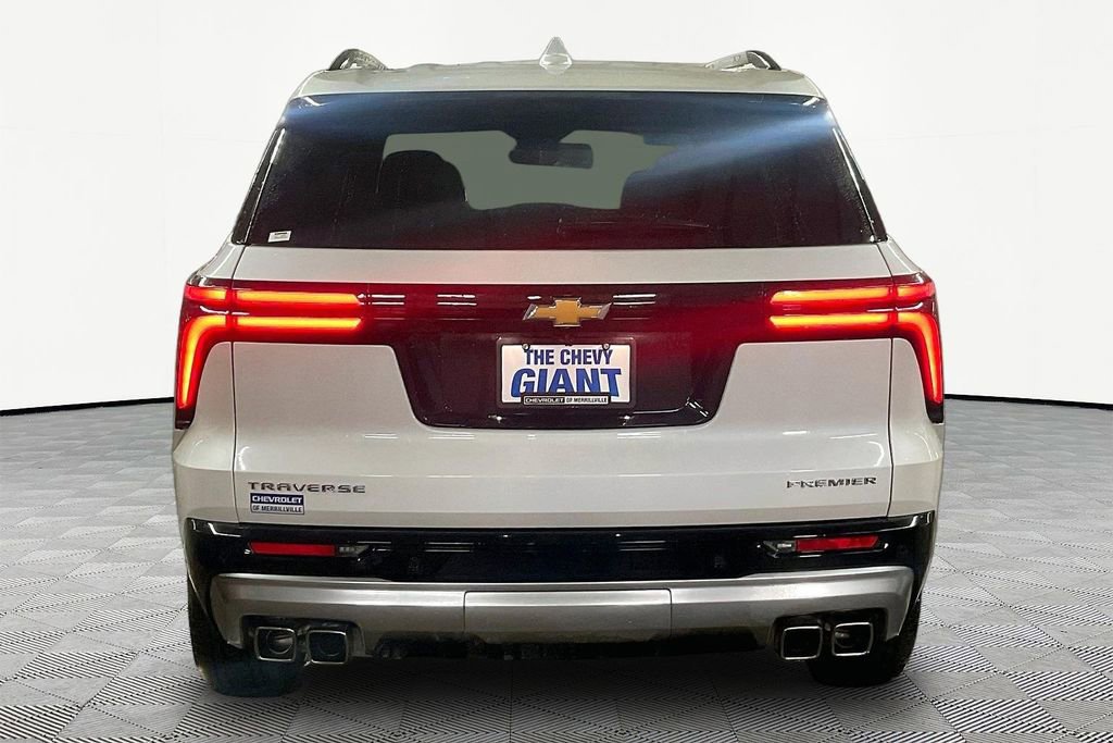 Used 2024 Chevrolet Traverse RS image 6