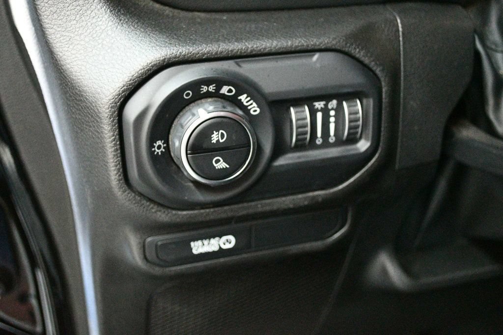 Used 2022 Jeep Gladiator Overland AWD/4WD image 79