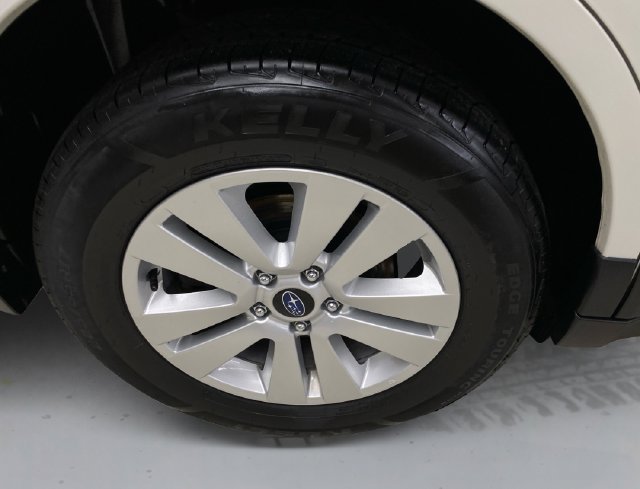 Used 2017 Subaru Outback 2.5i Premium AWD/4WD image 17