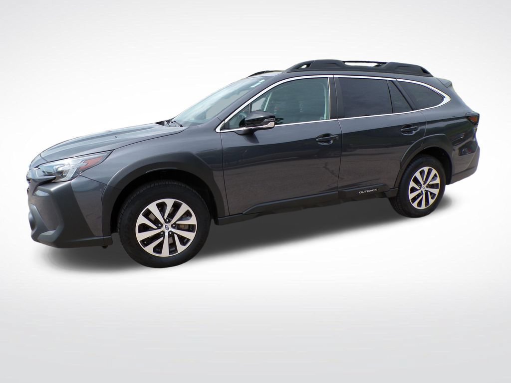 Used 2025 Subaru Outback Premium AWD/4WD image 3