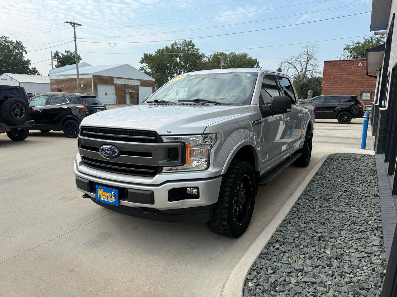 Used 2018 Ford F150 XLT w/ Equipment Group 302A Luxury AWD/4WD image 3