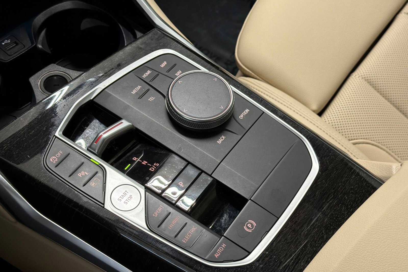 Certified 2023 BMW 330e w/ Driving Assistance Package image 19