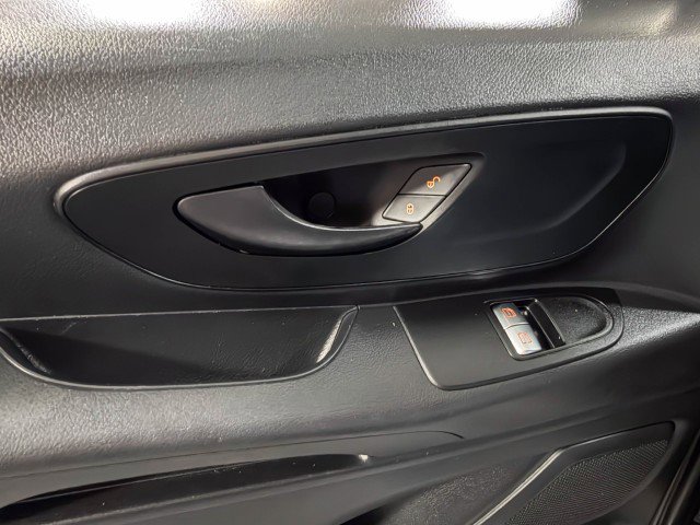 Used 2020 Mercedes-Benz Metris image 25