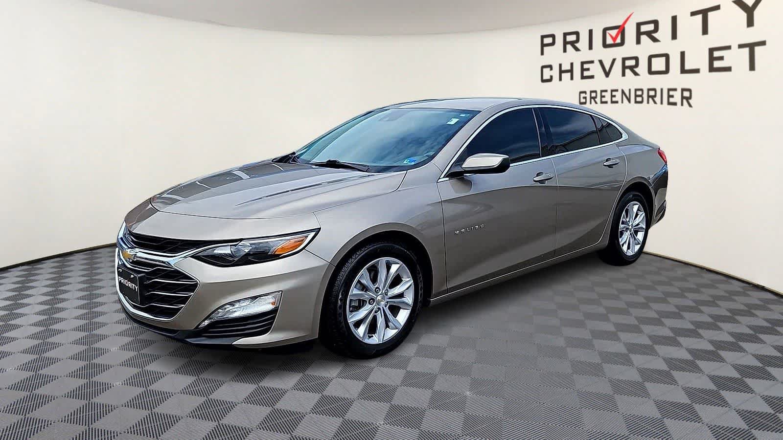 Used 2023 Chevrolet Malibu LT w/ Driver Confidence Package FWD image 4