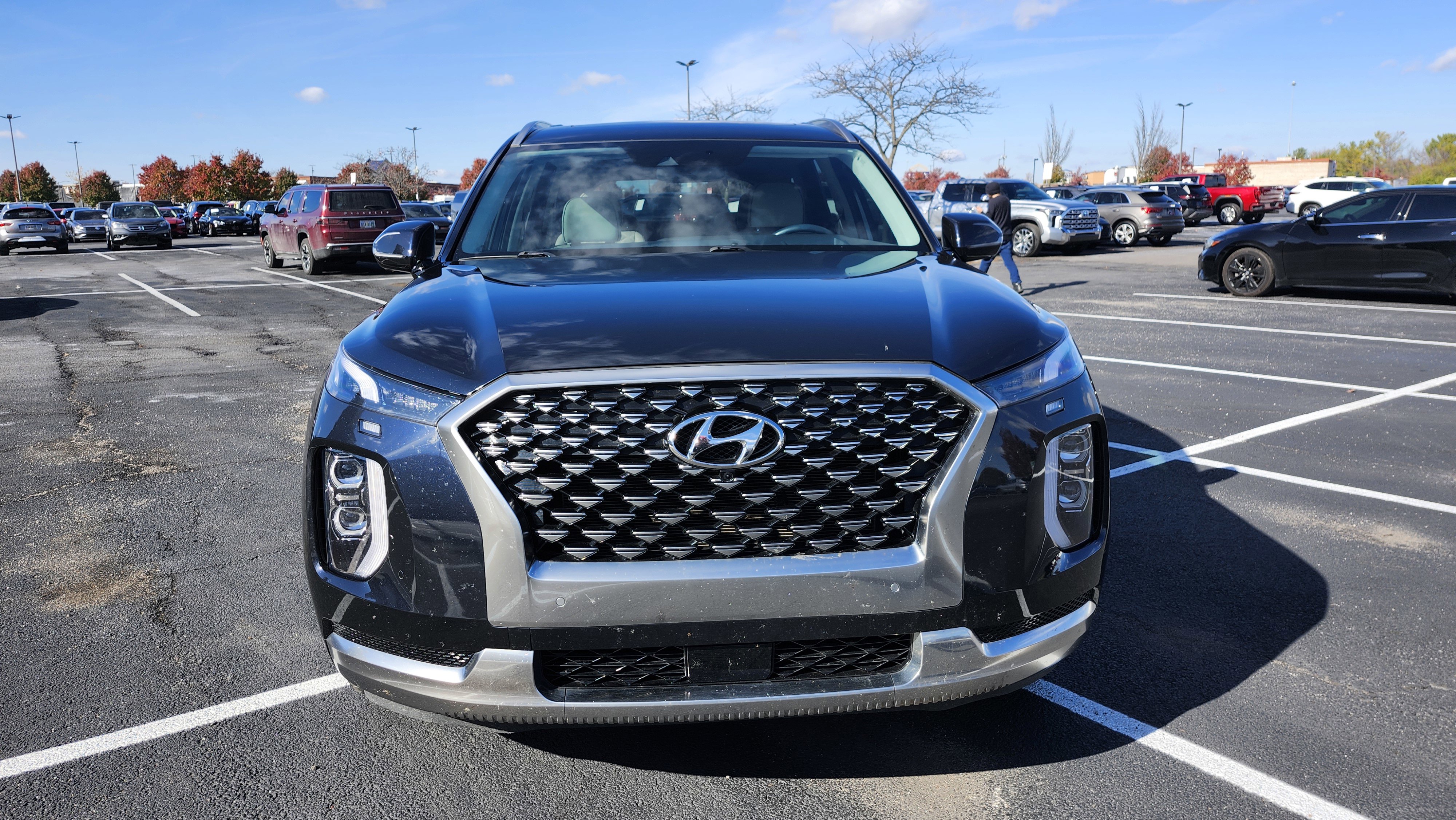 Used 2022 Hyundai Palisade Calligraphy image 2