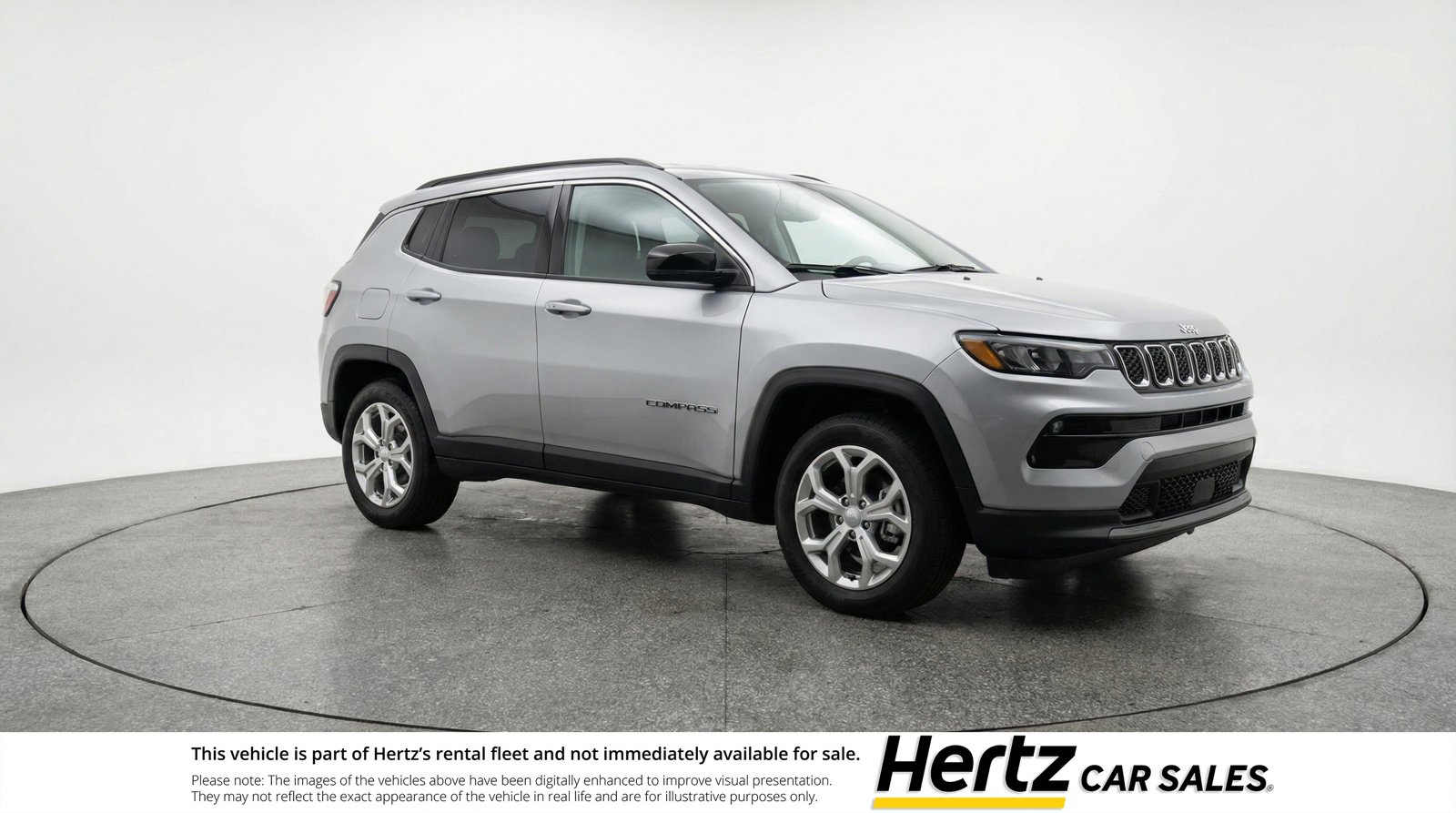 Used 2025 Jeep Compass Latitude image 1