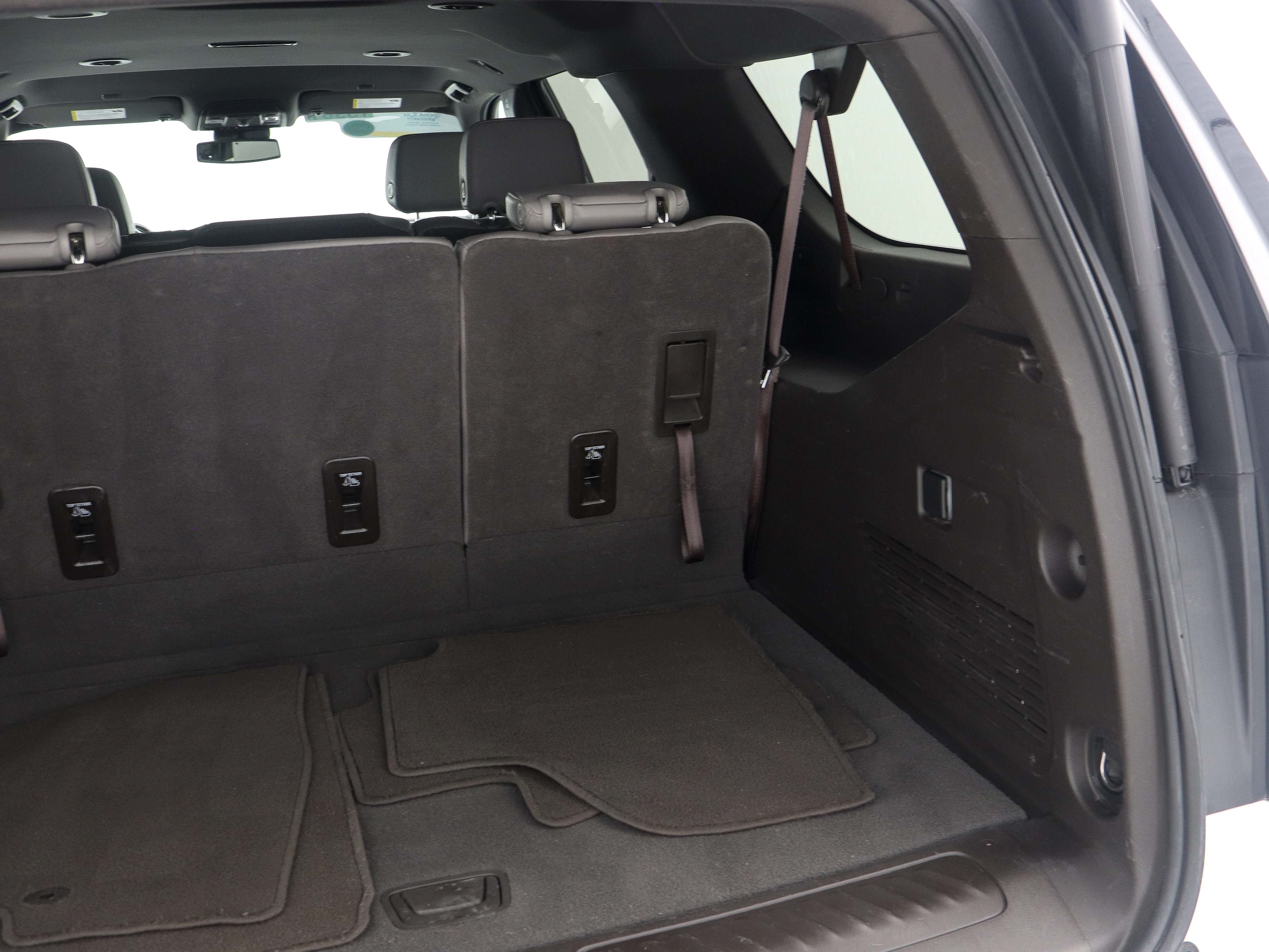 Used 2023 Chevrolet Suburban LT AWD/4WD image 13