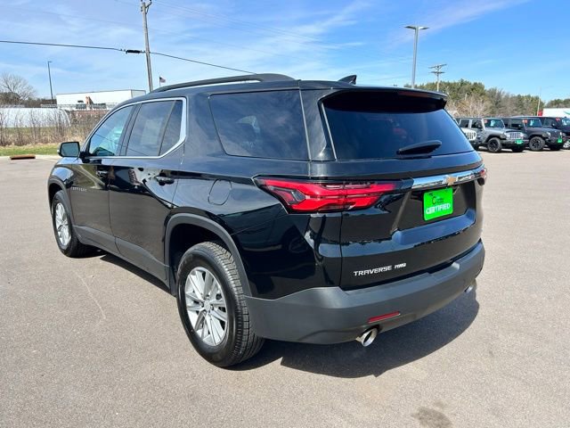 Used 2023 Chevrolet Traverse LT image 3