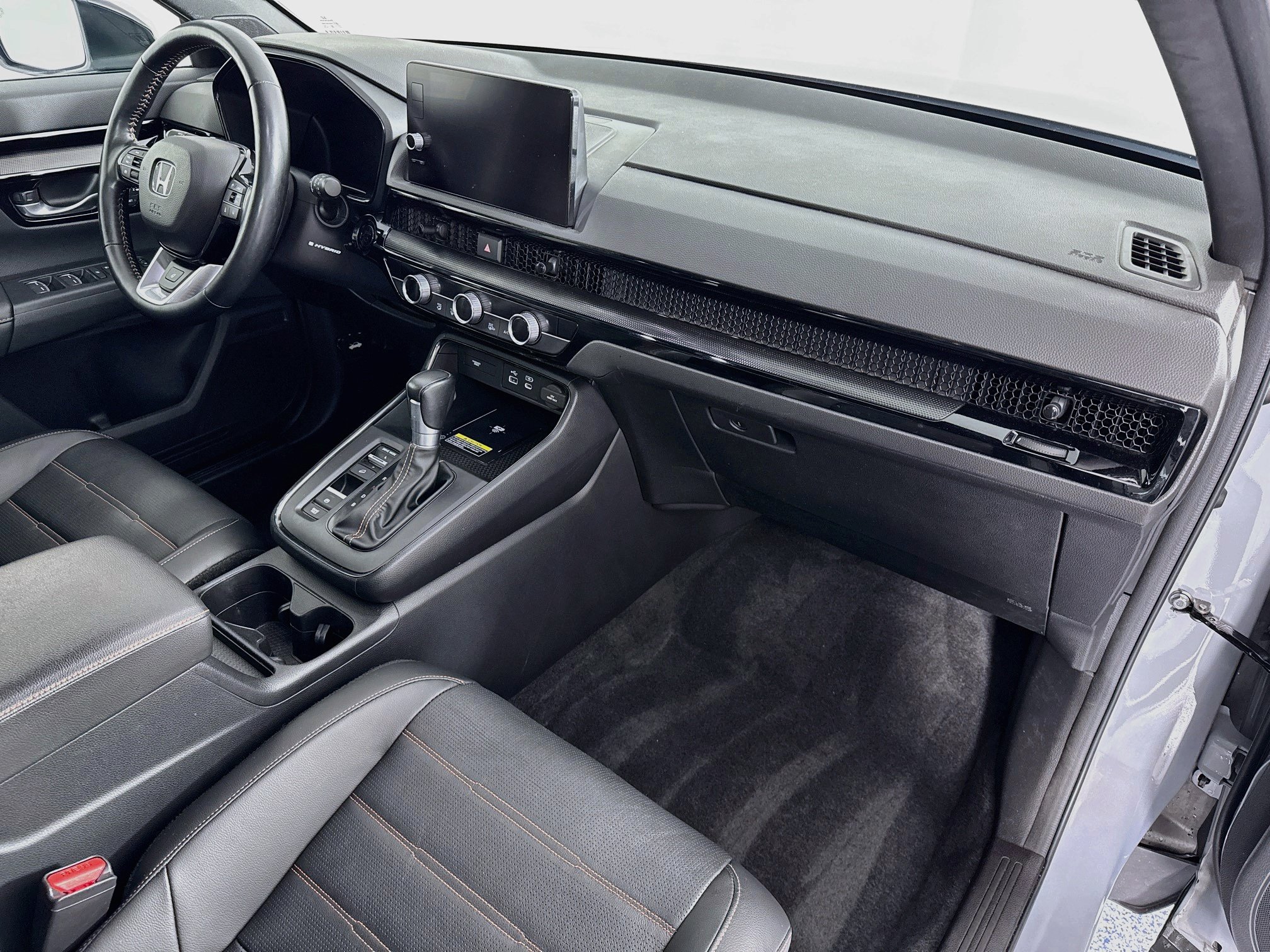 Certified 2025 Honda CR-V Sport Touring image 30