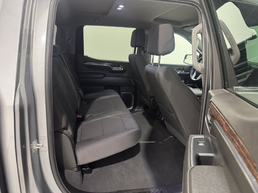 Used 2024 GMC Sierra 1500 SLE AWD/4WD image 23