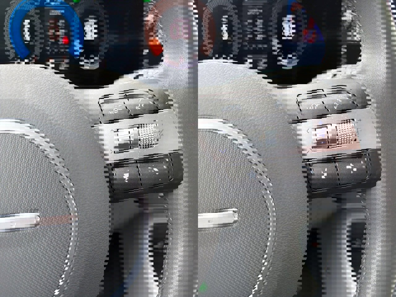 Used 2025 Hyundai Kona SEL image 15