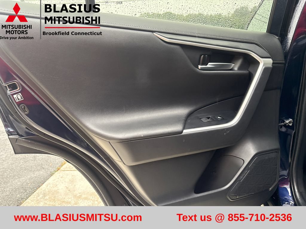 Used 2019 Toyota RAV4 Limited w/ Advanced Technology Package AWD/4WD image 35