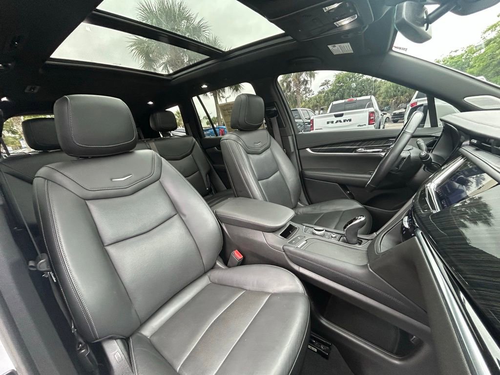 Used 2021 Cadillac XT6 Premium Luxury image 27