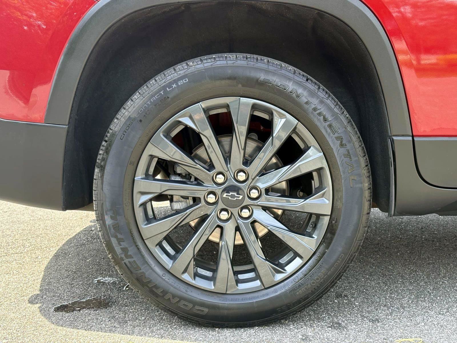 Used 2023 Chevrolet Traverse RS AWD/4WD image 33