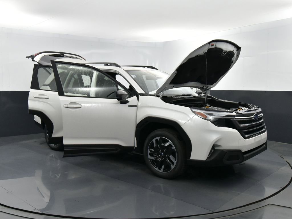 New 2025 Subaru Forester Limited image 40