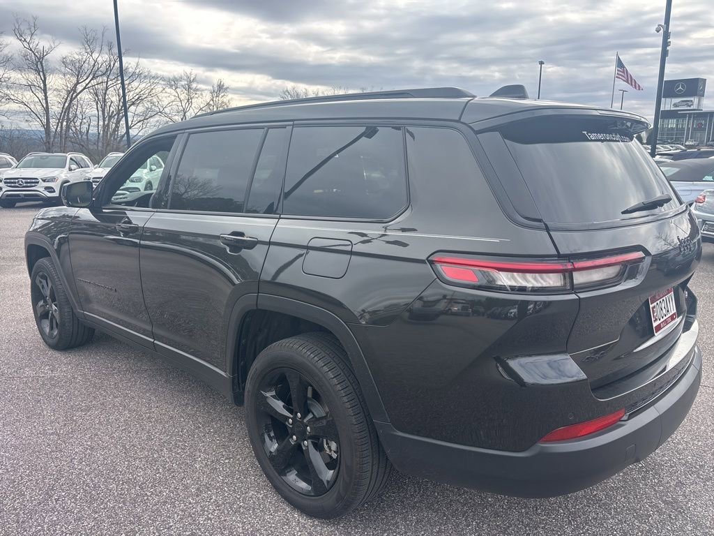 Used 2024 Jeep Grand Cherokee L Limited w/ Luxury Tech Group II image 4