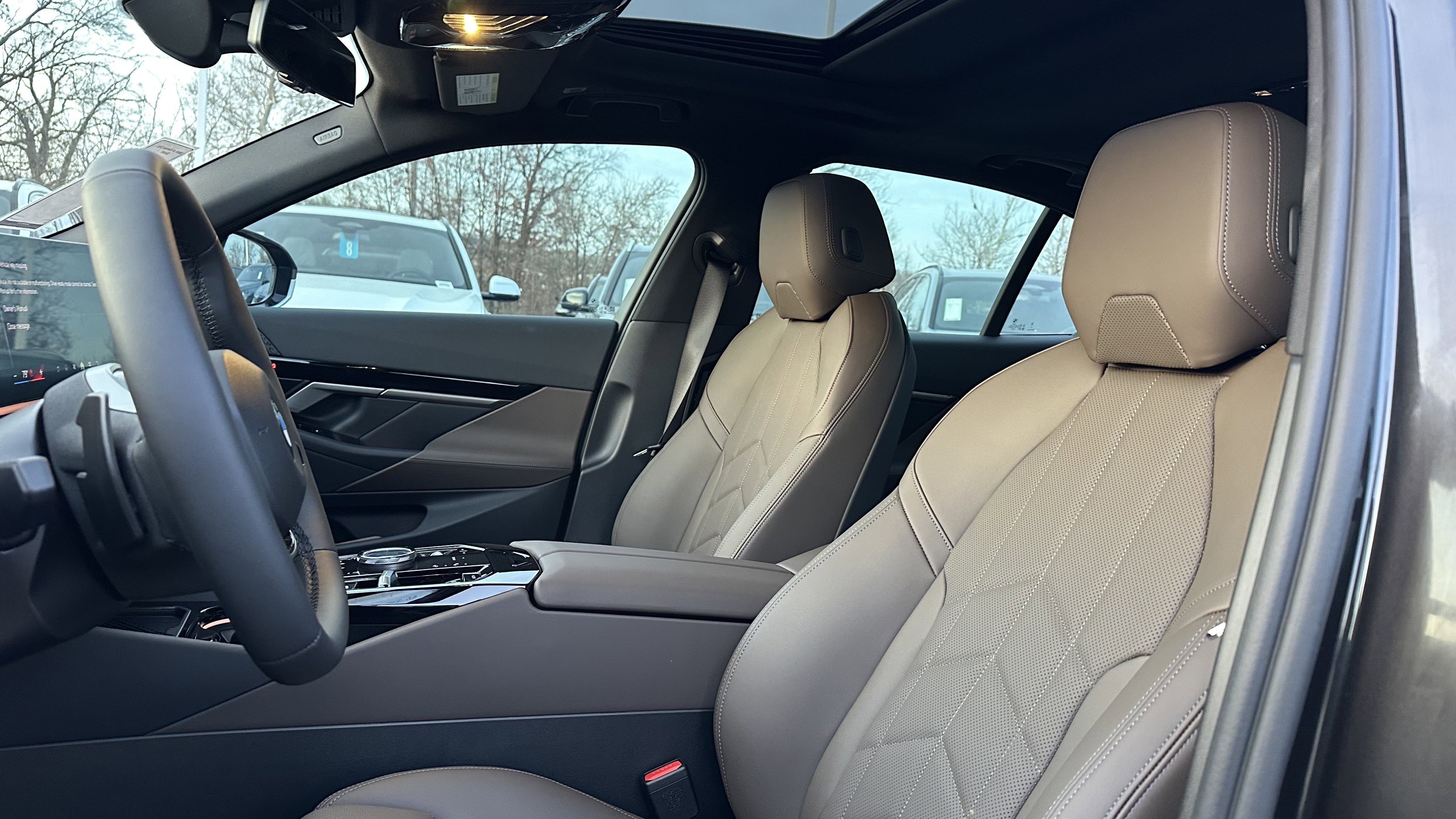 Used 2026 BMW 530i xDrive w/ Premium Package image 15