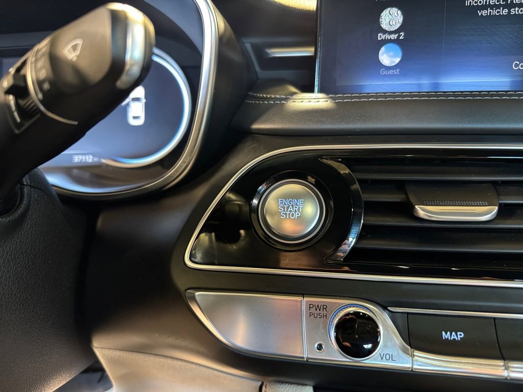 Used 2023 Genesis G70 2.0T AWD/4WD image 29