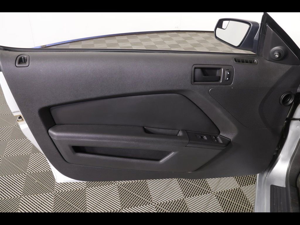 Used 2014 Ford Mustang GT w/ Equipment Group 301A image 15