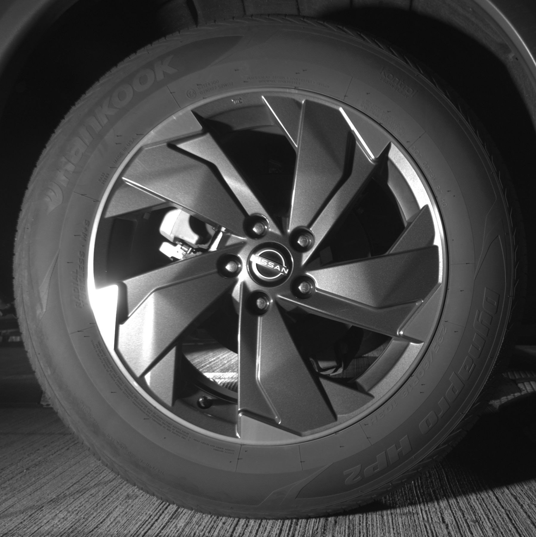 Used 2025 Nissan Rogue SV image 15