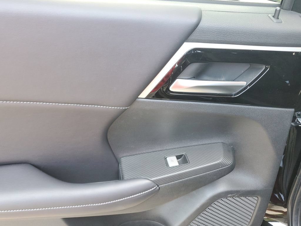 Used 2024 Mitsubishi Outlander SE FWD image 19