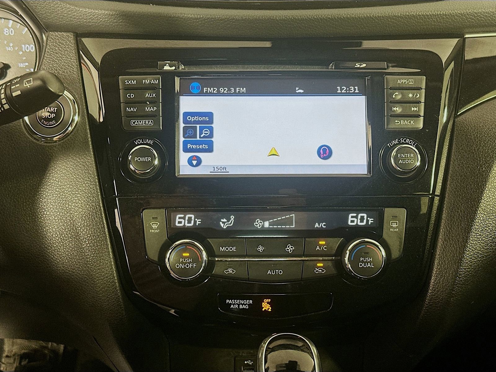 Used 2017 Nissan Rogue Sport SL w/ SL Premium Package FWD image 13