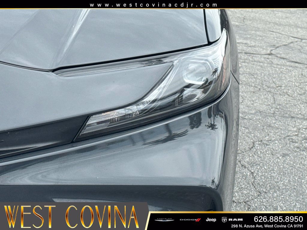 Used 2025 Toyota Camry LE FWD image 13