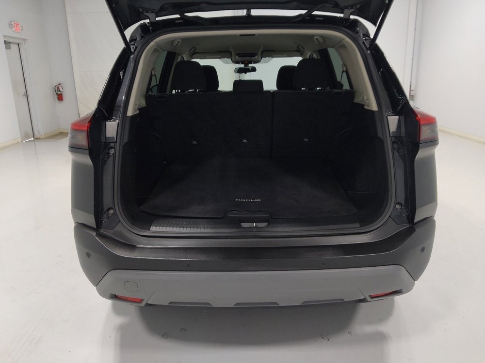 Used 2023 Nissan Rogue SV image 29