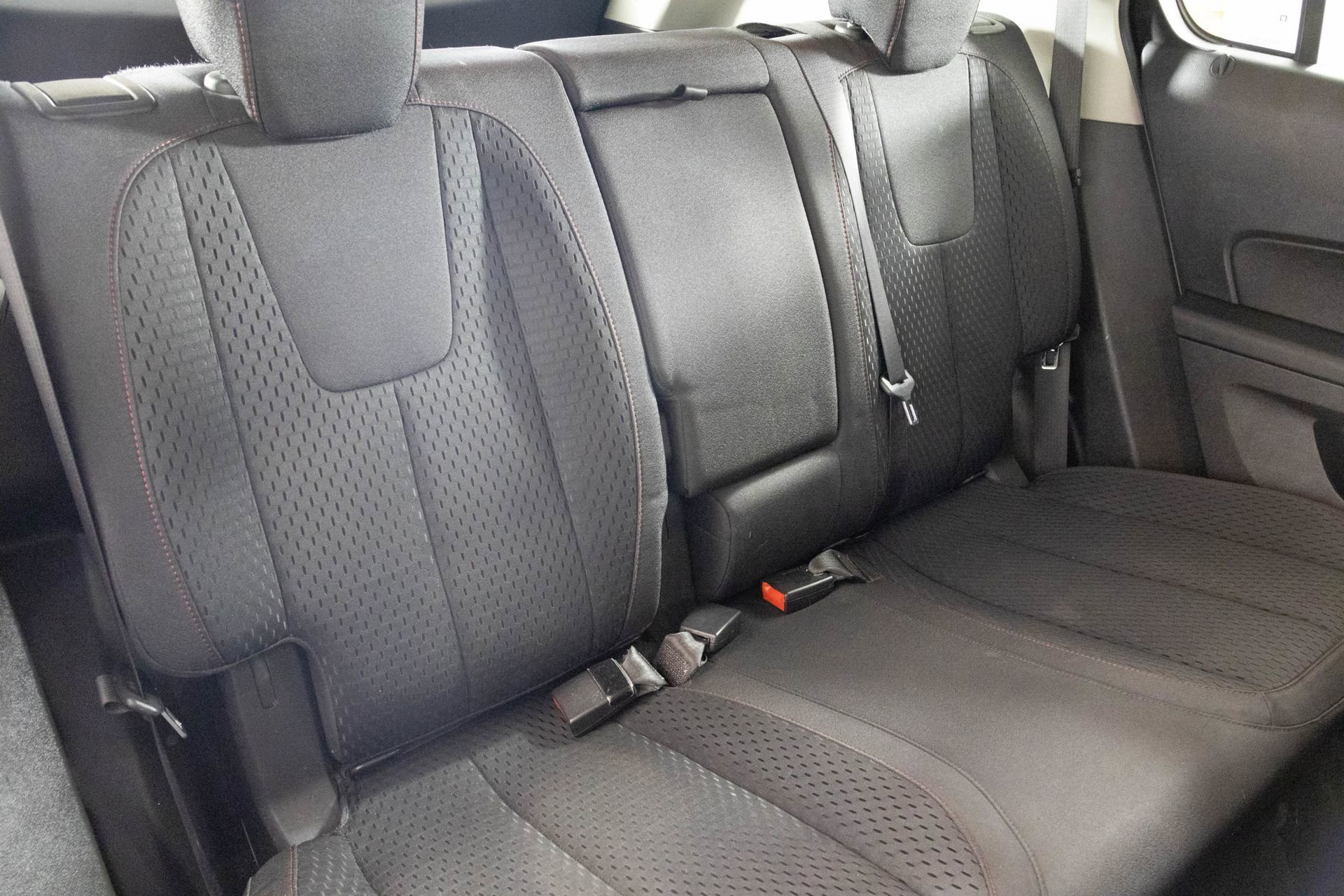 Used 2015 Chevrolet Equinox LS image 35