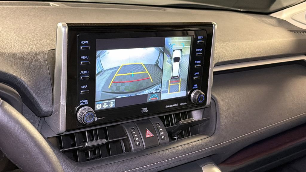 Used 2020 Toyota RAV4 Limited image 30