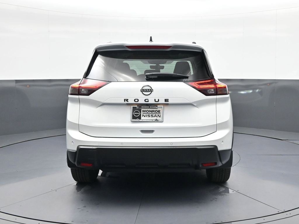 New 2026 Nissan Rogue SV FWD image 6