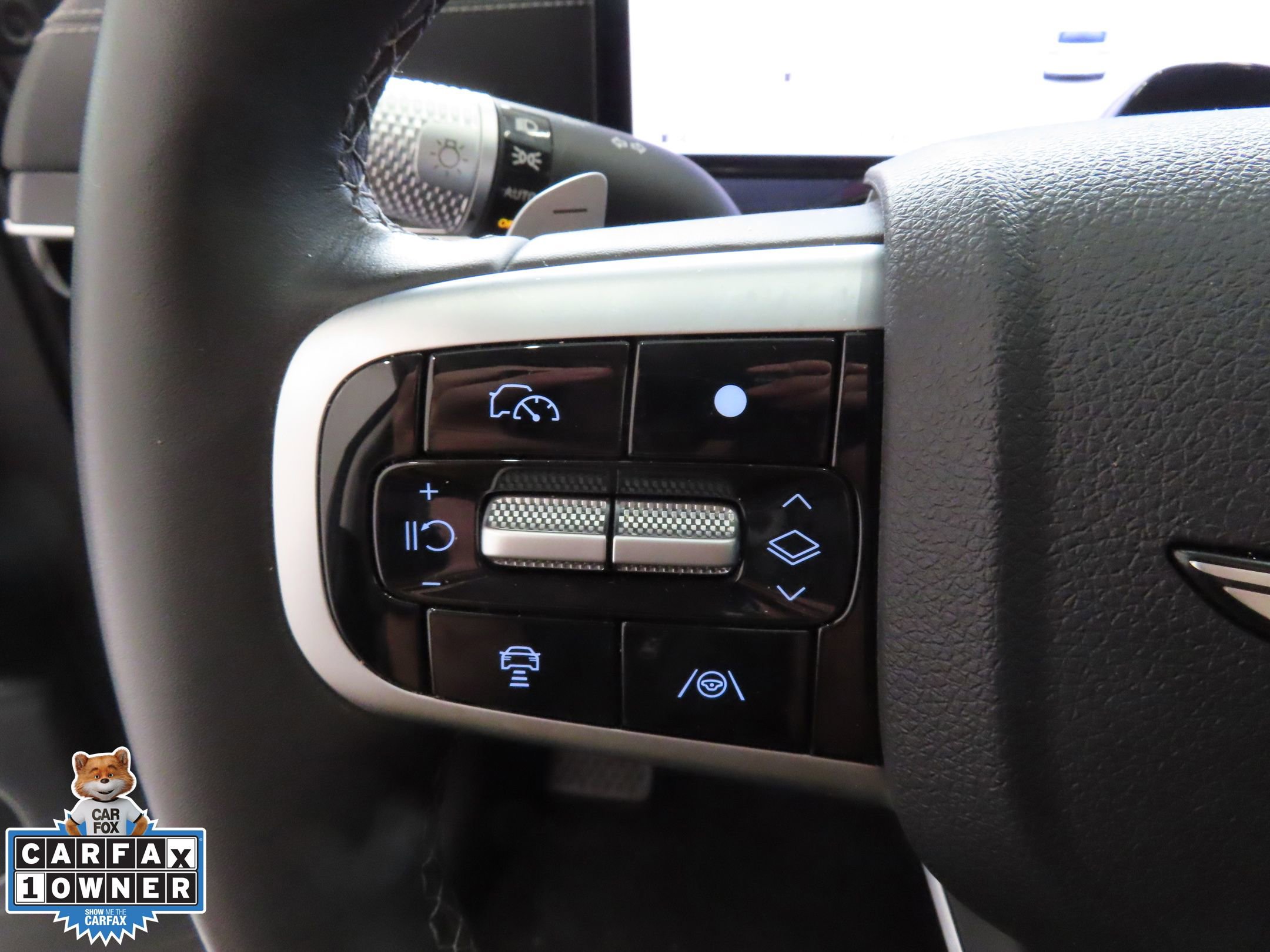 Used 2025 Genesis GV80 2.5T Standard image 14