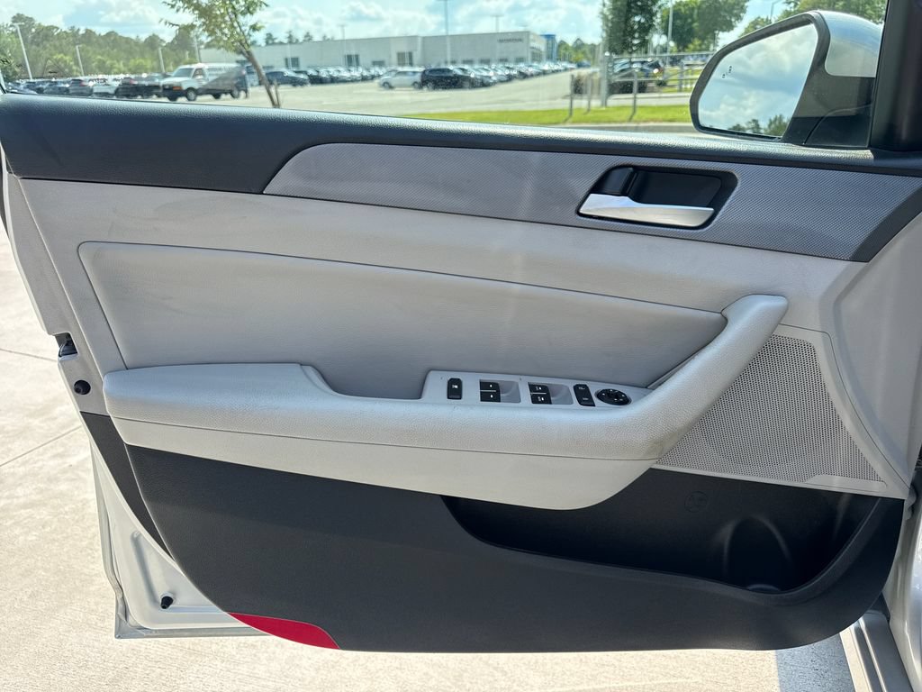 Used 2019 Hyundai Sonata SEL FWD image 13