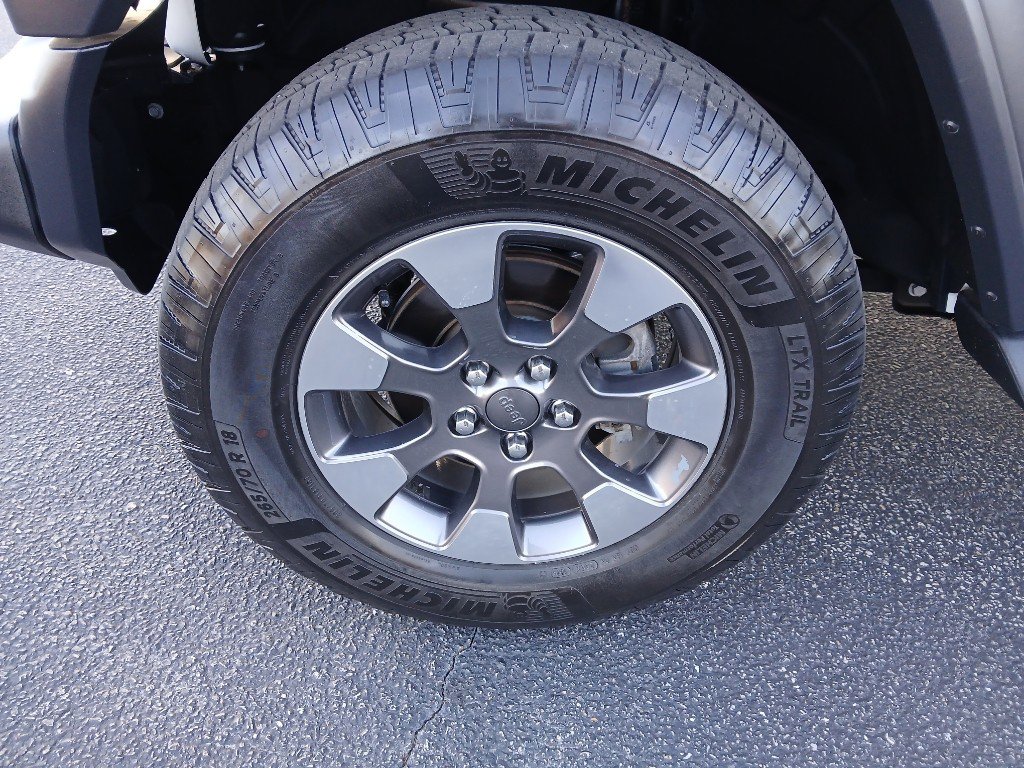 Certified 2020 Jeep Gladiator Sport w/ Quick Order Package 24S image 9