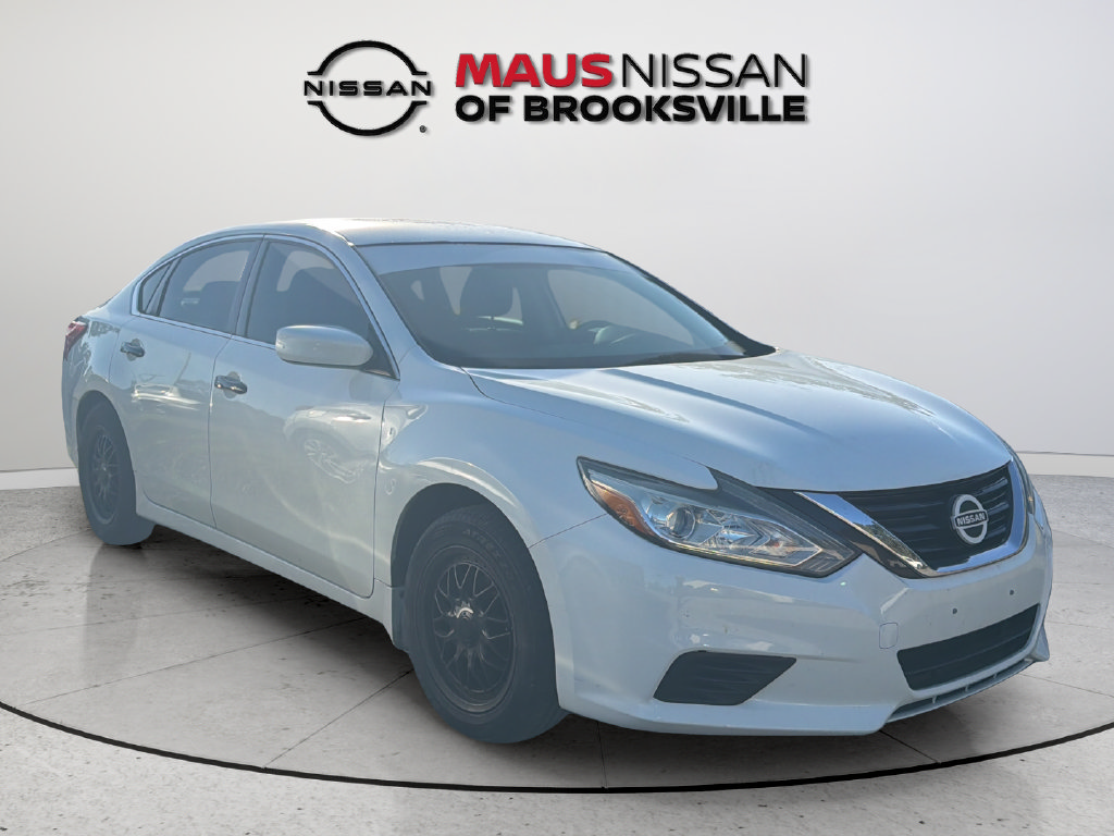 Used 2017 Nissan Altima 2.5 S w/ Power Driver Seat Package FWD image 12