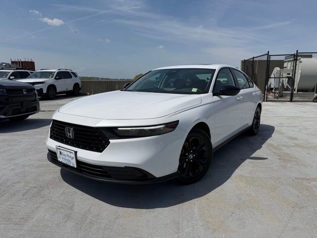 Certified 2025 Honda Accord SE image 1