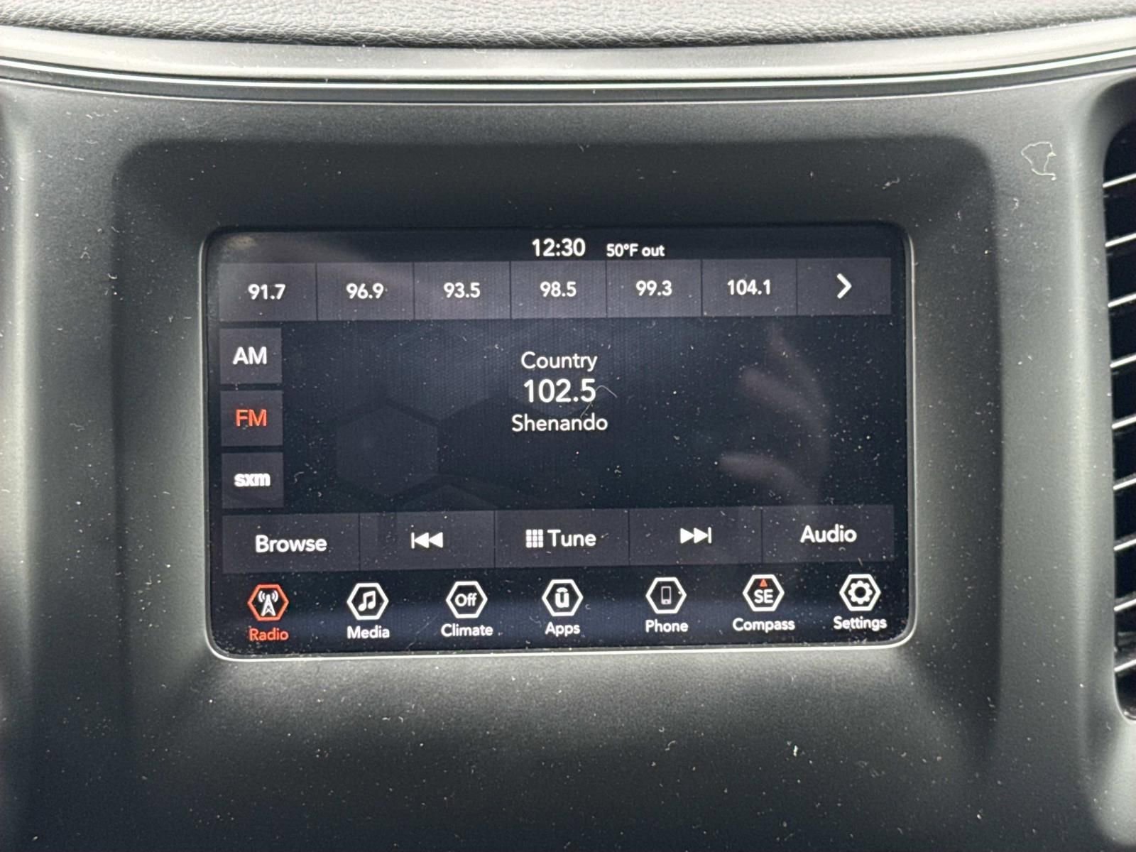 Used 2019 Jeep Cherokee Latitude Plus image 9