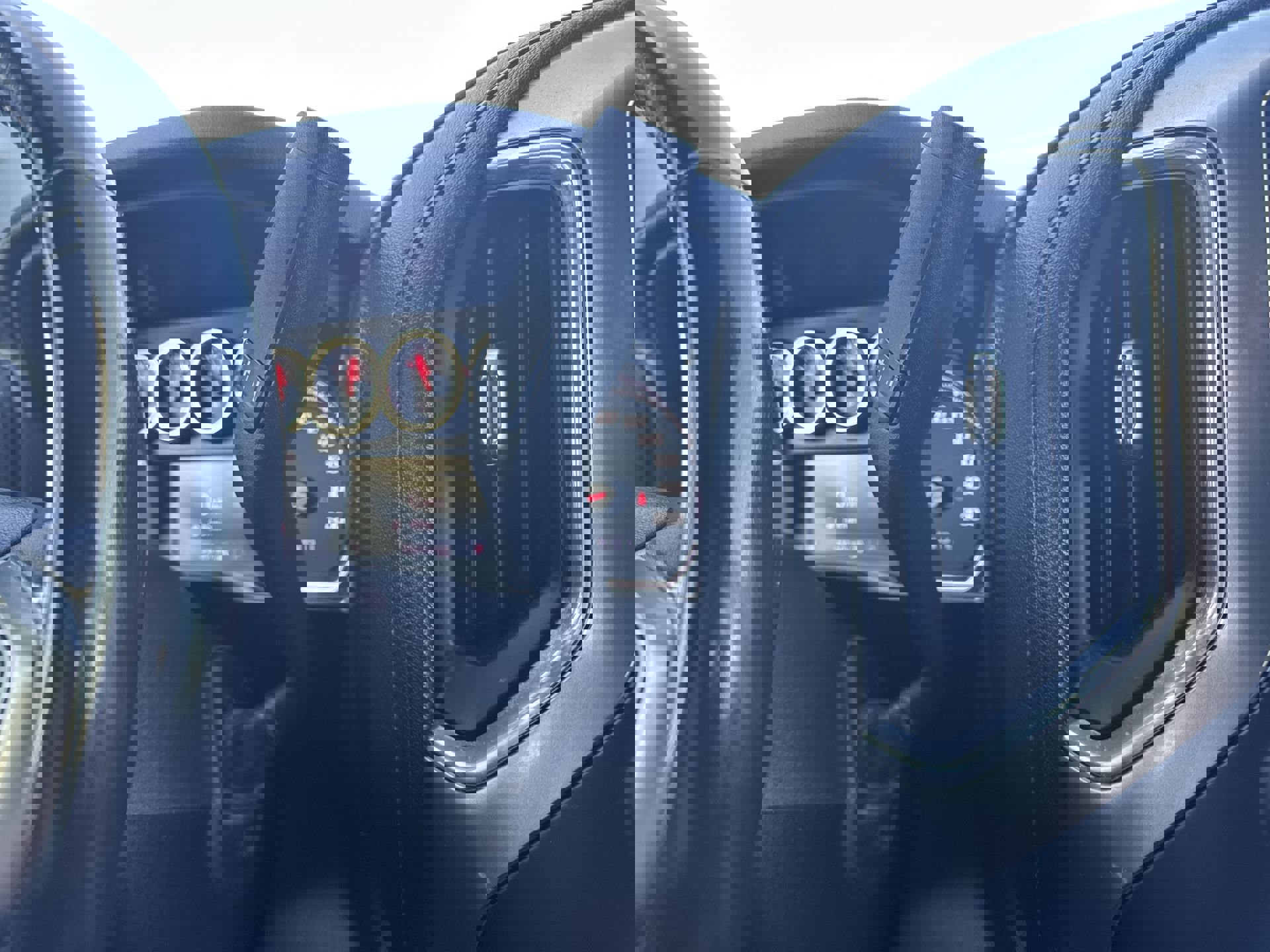 Used 2021 Chevrolet Silverado 1500 LT Trail Boss w/ Bed Protection Package image 15