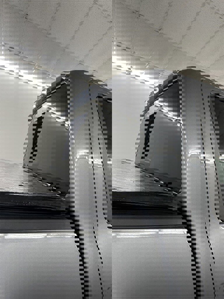 Used 2019 Nissan Titan SV w/ SV Convenience Package image 29