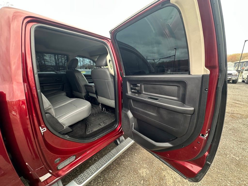 Used 2016 RAM 2500 Tradesman w/ Chrome Appearance Group AWD/4WD image 28