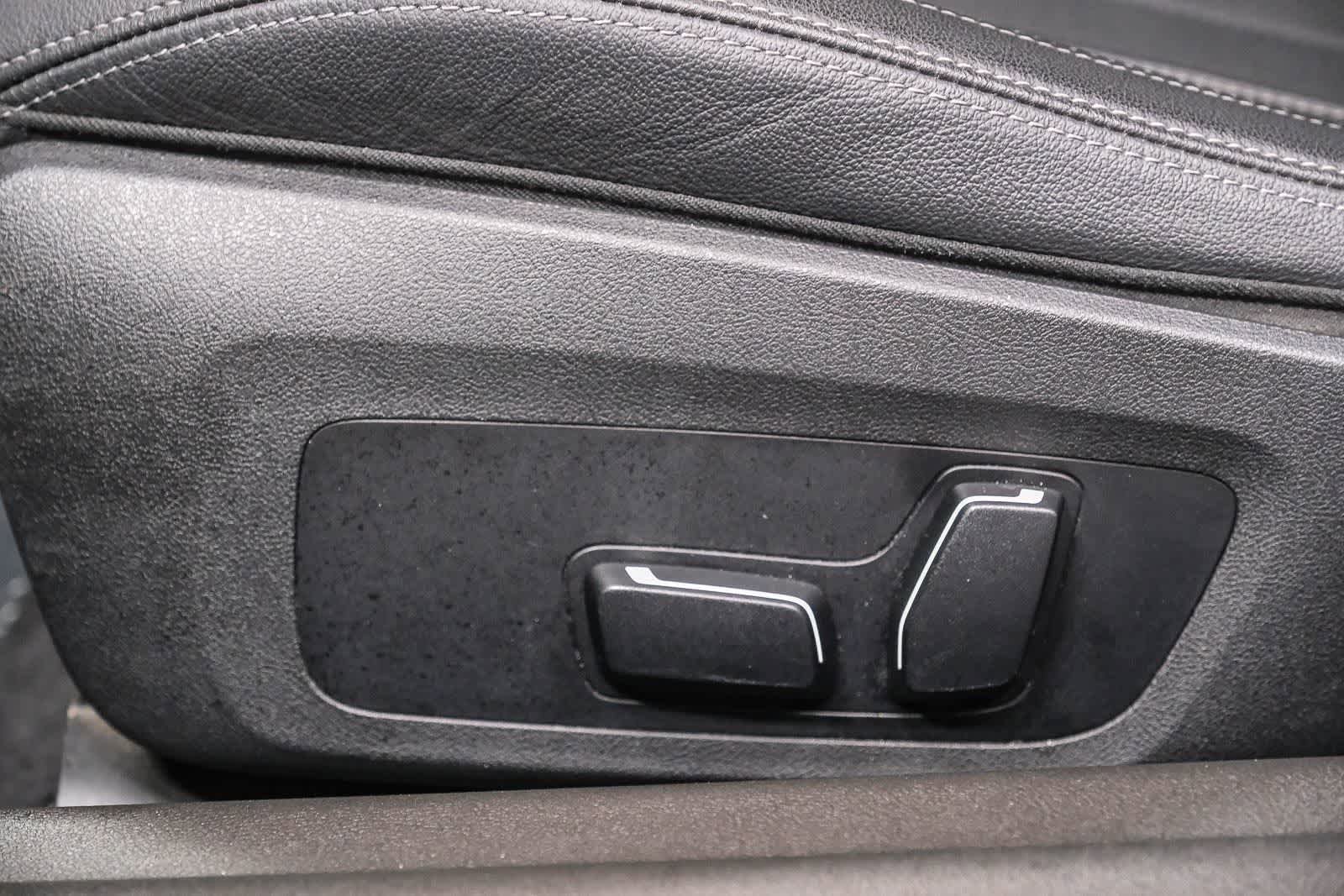 Used 2024 BMW 230i Coupe w/ Premium Package image 25