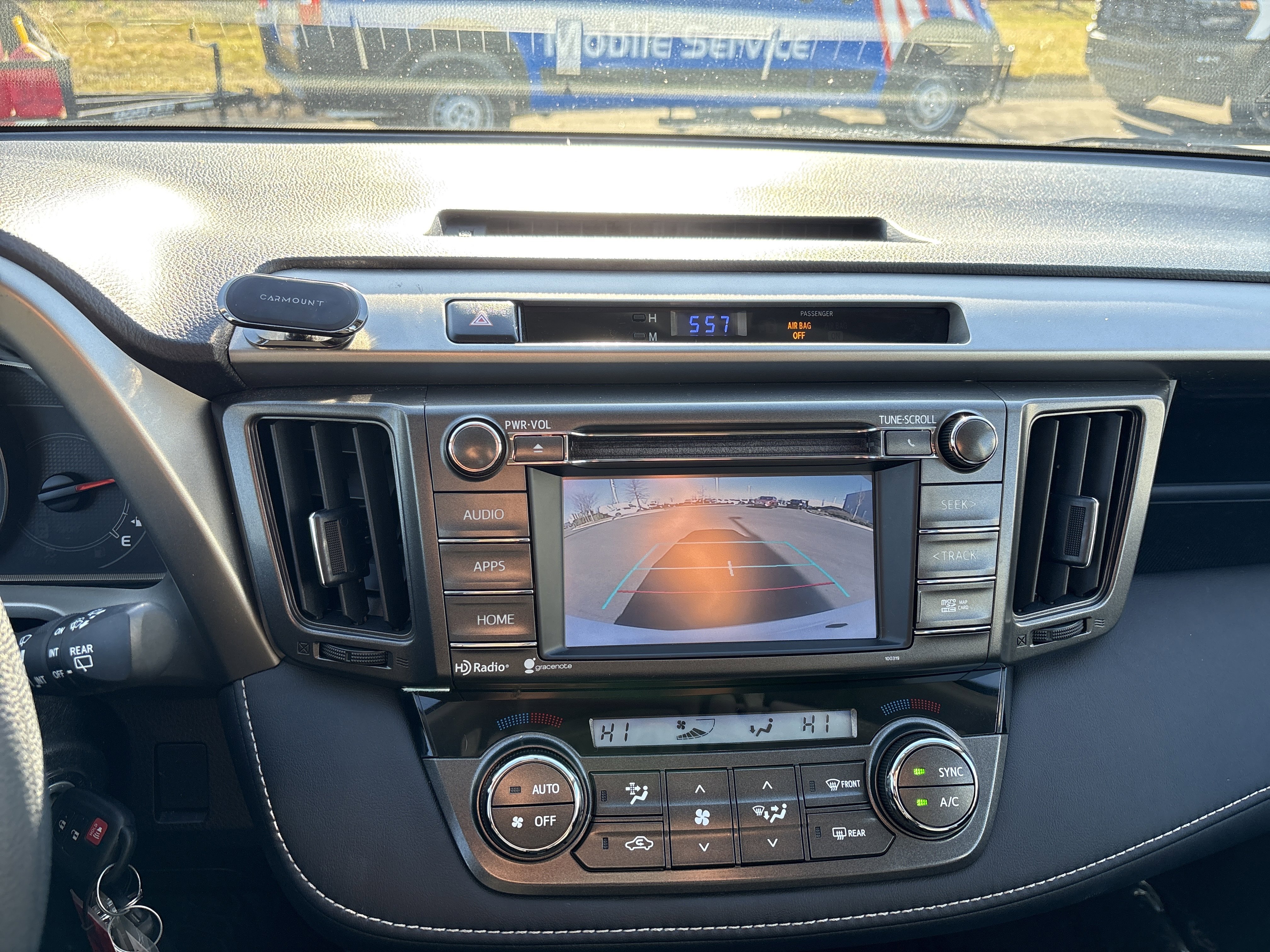 Used 2015 Toyota RAV4 XLE image 27