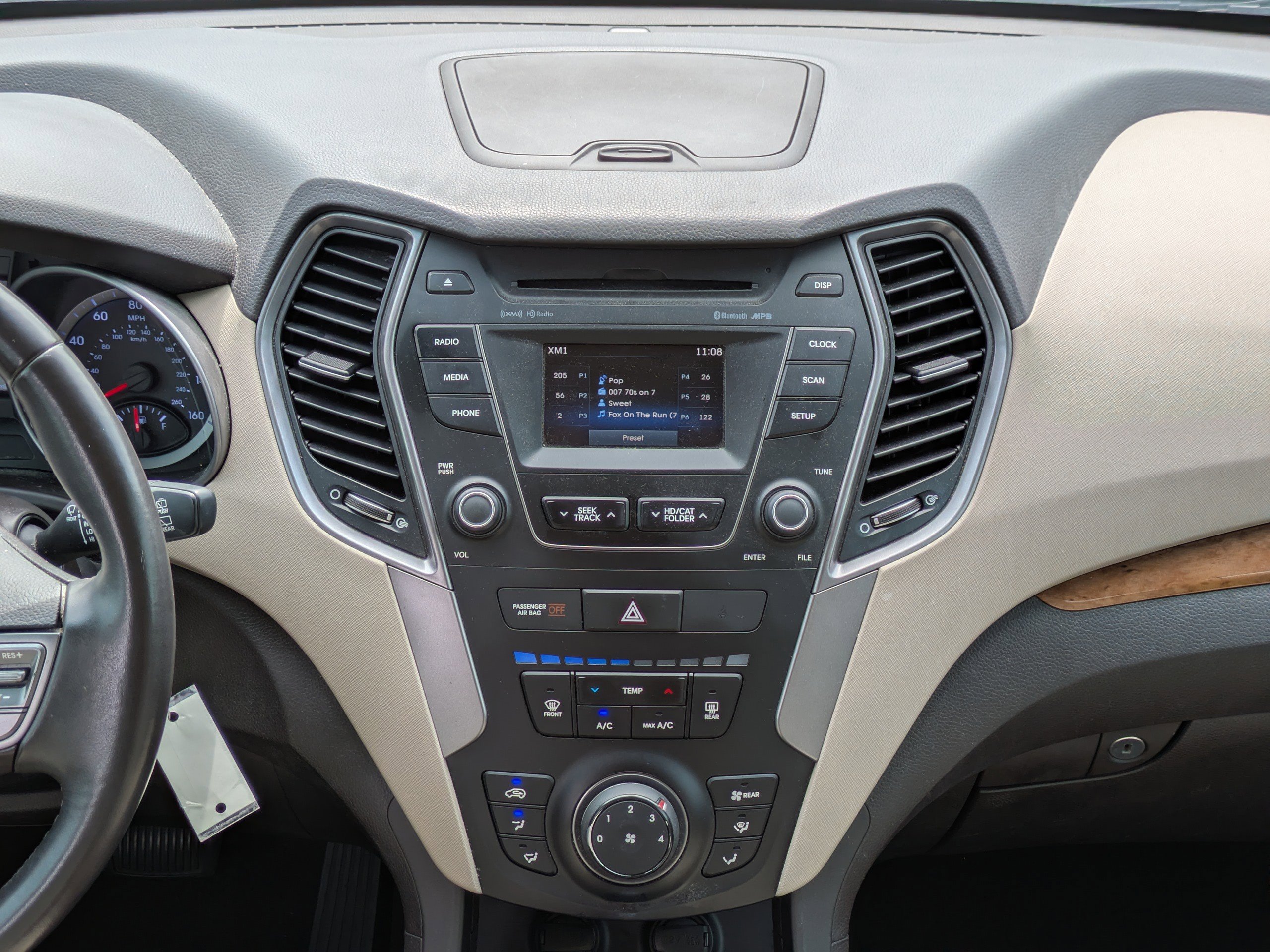 Used 2014 Hyundai Santa Fe GLS FWD image 20